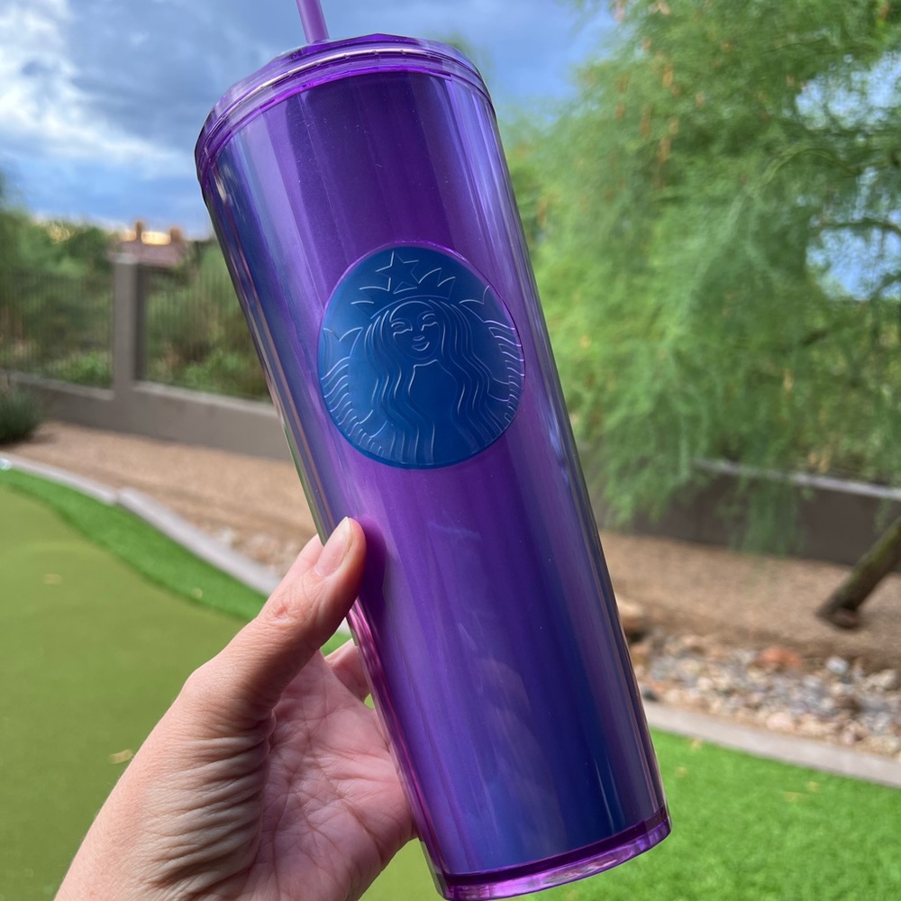 Starbucks purple Venti dome lid tumbler. NWT